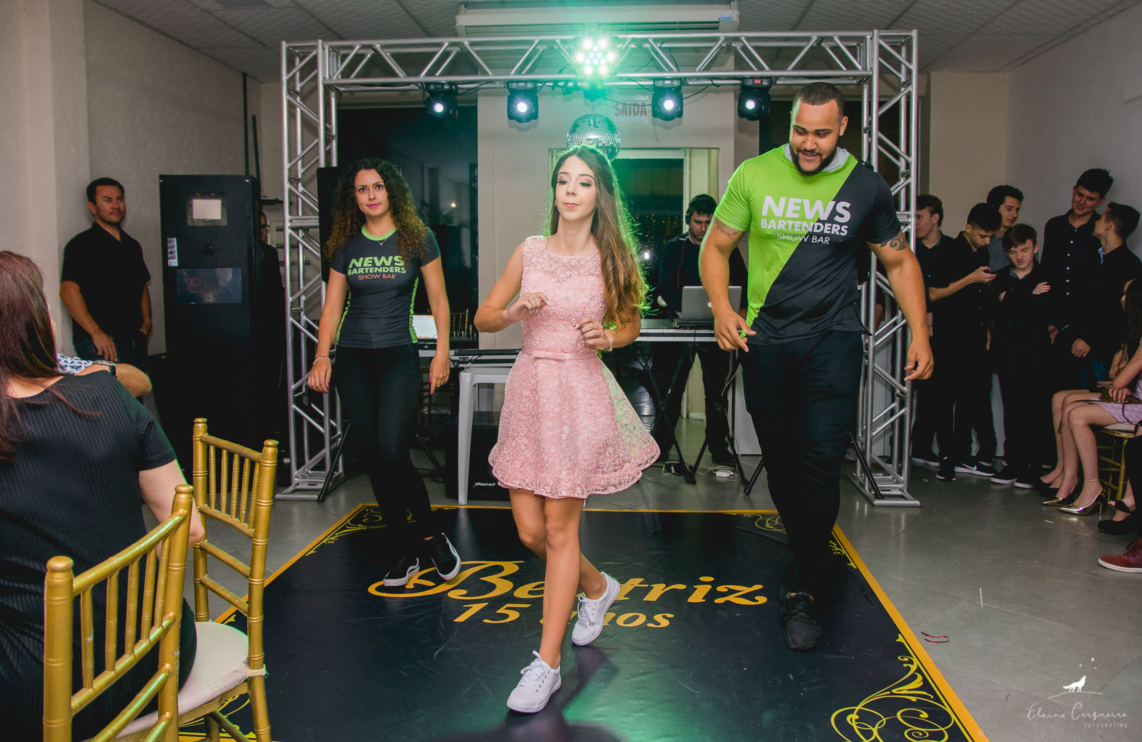 Foto Aniversário 15 anos - {Beatriz} - Emporium Festas e Eventos - Fotógrafa de 15 anos e Família Foto Aniversário 15 anos - {Beatriz} - Emporium Festas e Eventos - Fotógrafa de 15 anos e Família - Imagem 35