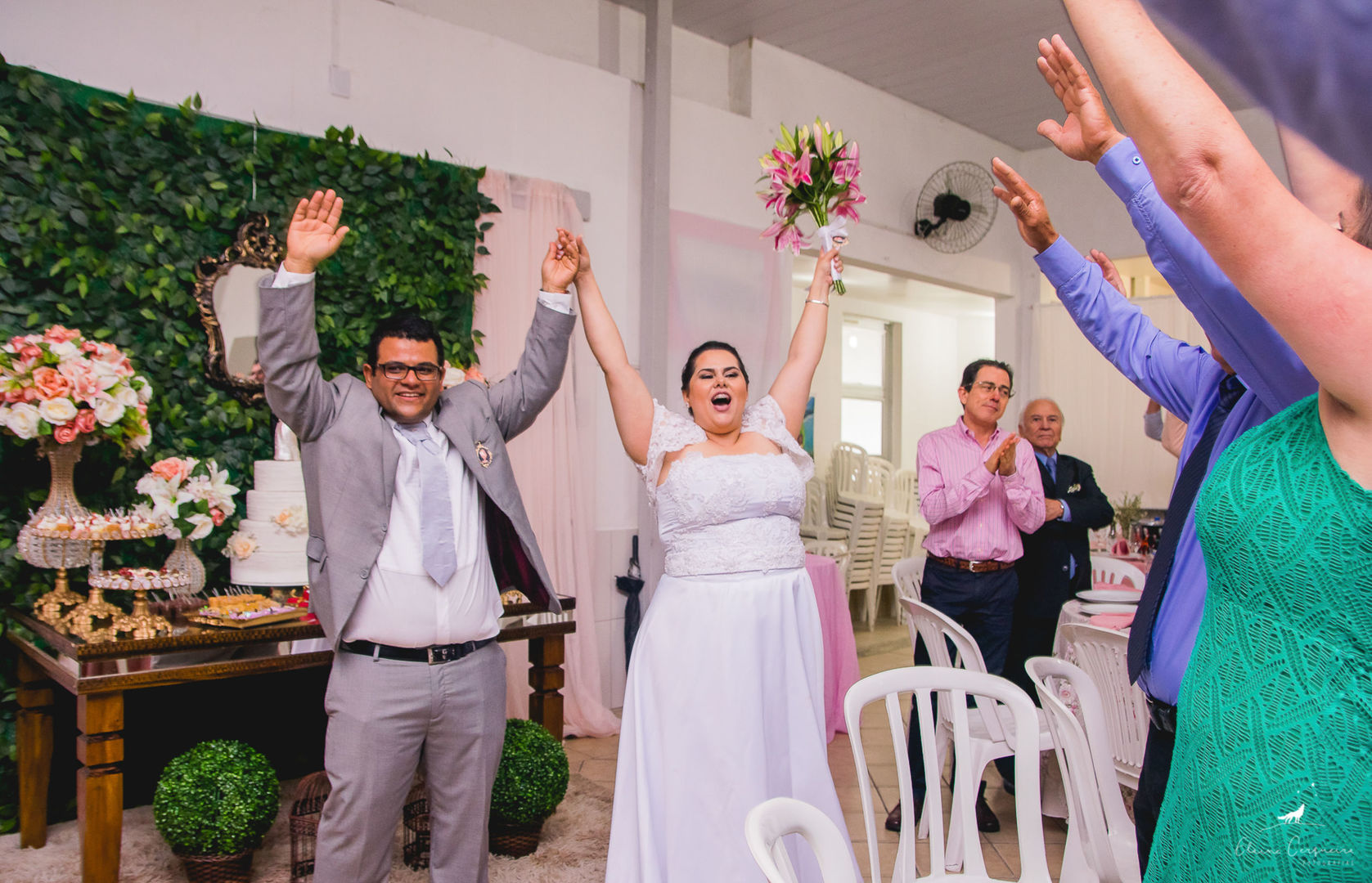 Foto Casamento {Liliane e Nielsen} - Barra da Lagoa - Florianópolis - Fotógrafa de Família Foto Casamento {Liliane e Nielsen} - Barra da Lagoa - Florianópolis - Fotógrafa de Família - Imagem 23
