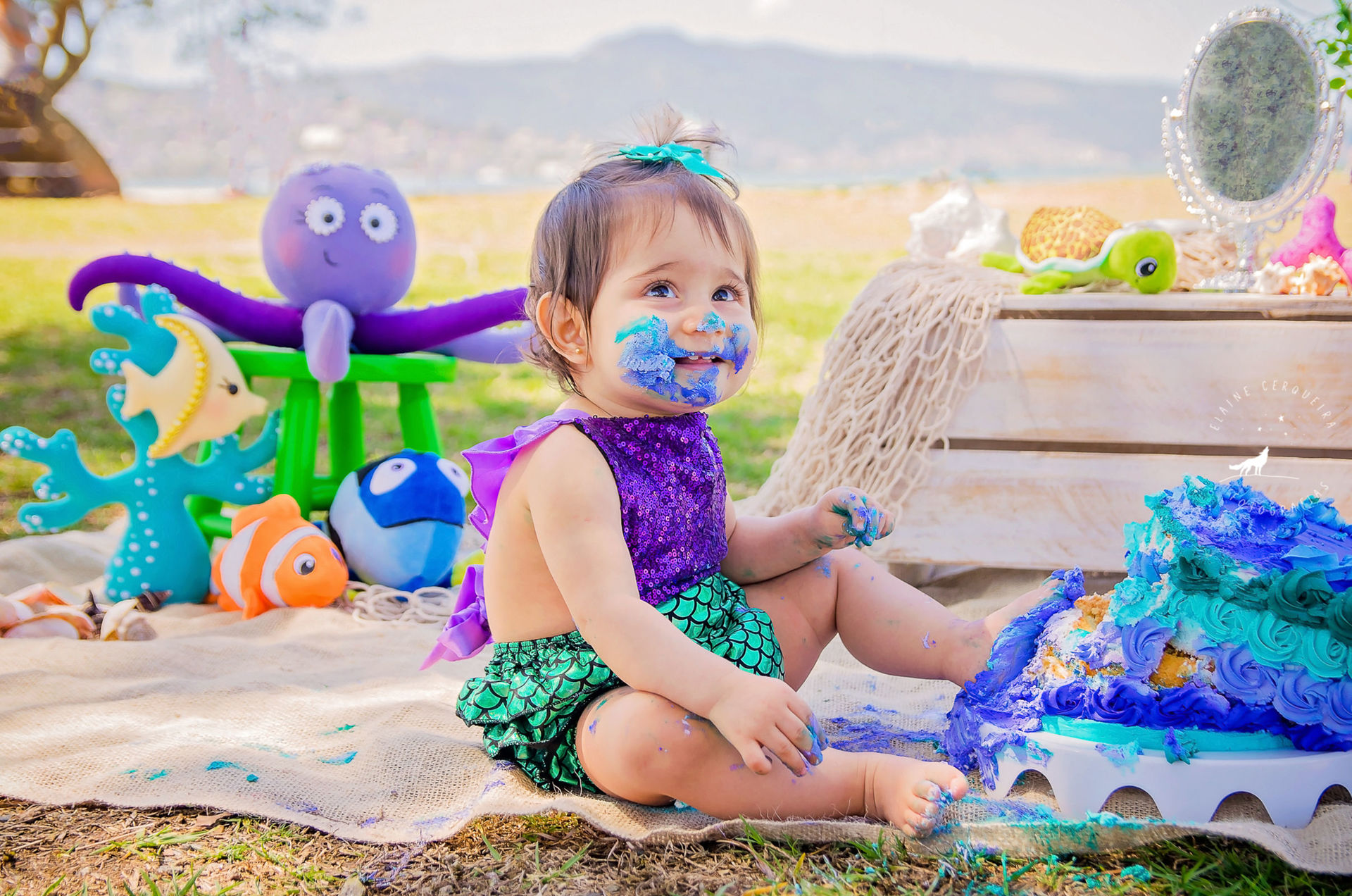 Foto Smash the Cake {Maria Joana} - 1 anos - Parque de Coqueiros - Florianópolis - Fotógrafa de Família Foto Smash the Cake {Maria Joana} - 1 anos - Parque de Coqueiros - Florianópolis - Fotógrafa de Família - Imagem 5