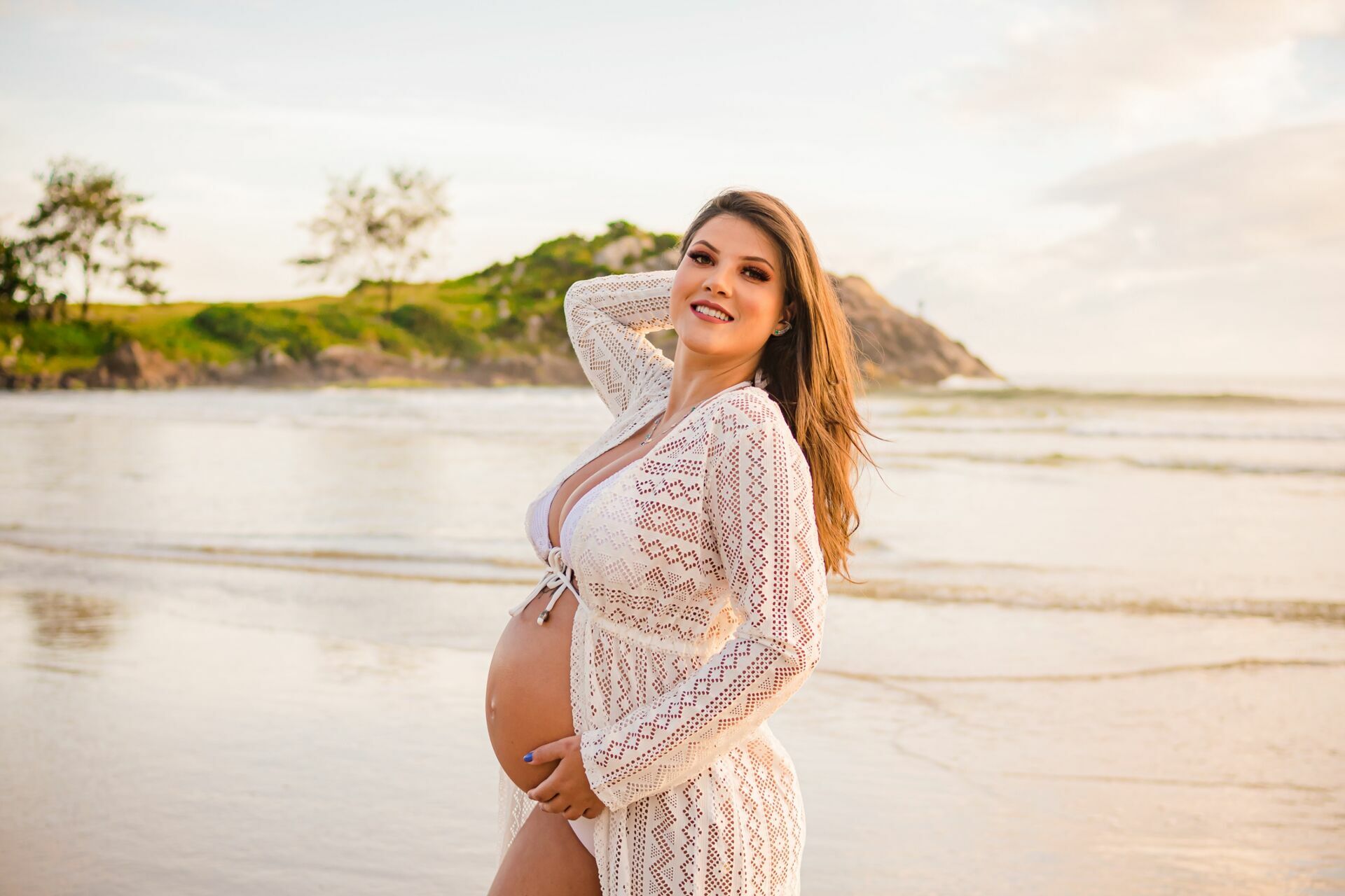 Foto Ensaio Gestante - Aliani e Fernando - Praia do Matadeiro - Fotógrafa de Família Foto Ensaio Gestante - Aliani e Fernando - Praia do Matadeiro - Fotógrafa de Família - Imagem 6