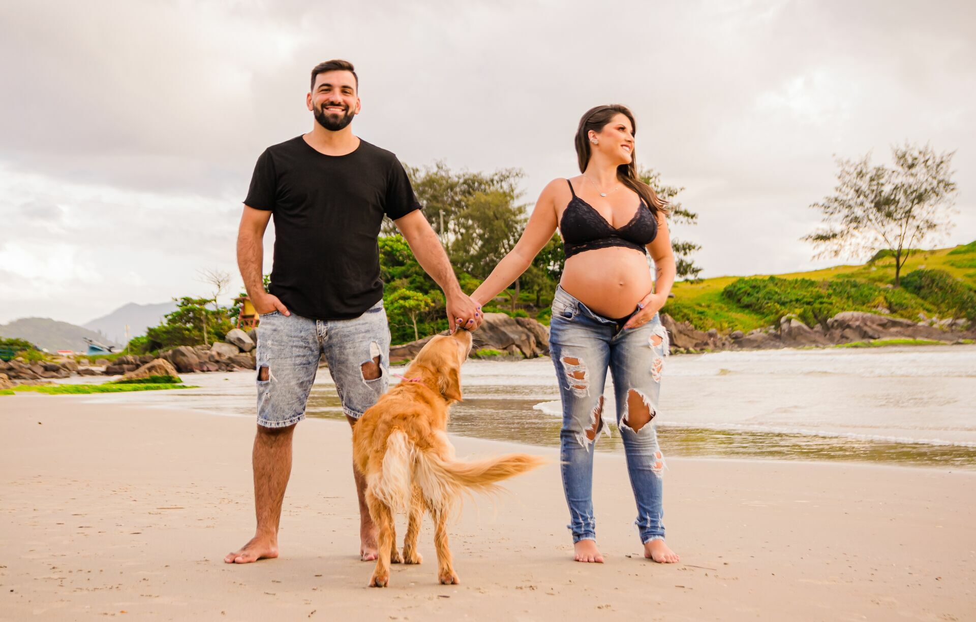 Foto Ensaio Gestante - Aliani e Fernando - Praia do Matadeiro - Fotógrafa de Família Foto Ensaio Gestante - Aliani e Fernando - Praia do Matadeiro - Fotógrafa de Família - Imagem 12