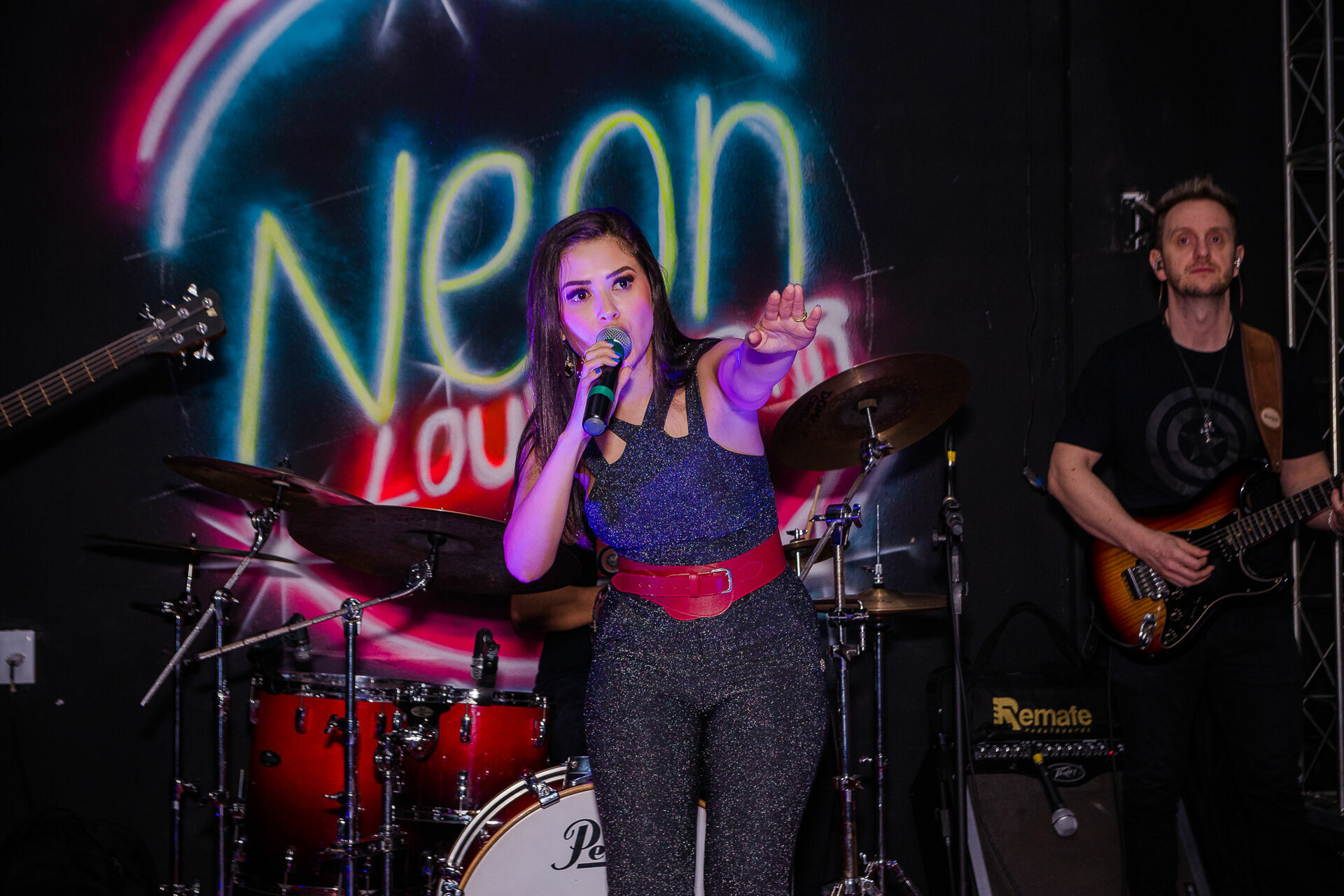 Foto Show da Flavia Abalem - Neon Louge Foto Show da Flavia Abalem - Neon Louge - Imagem 25