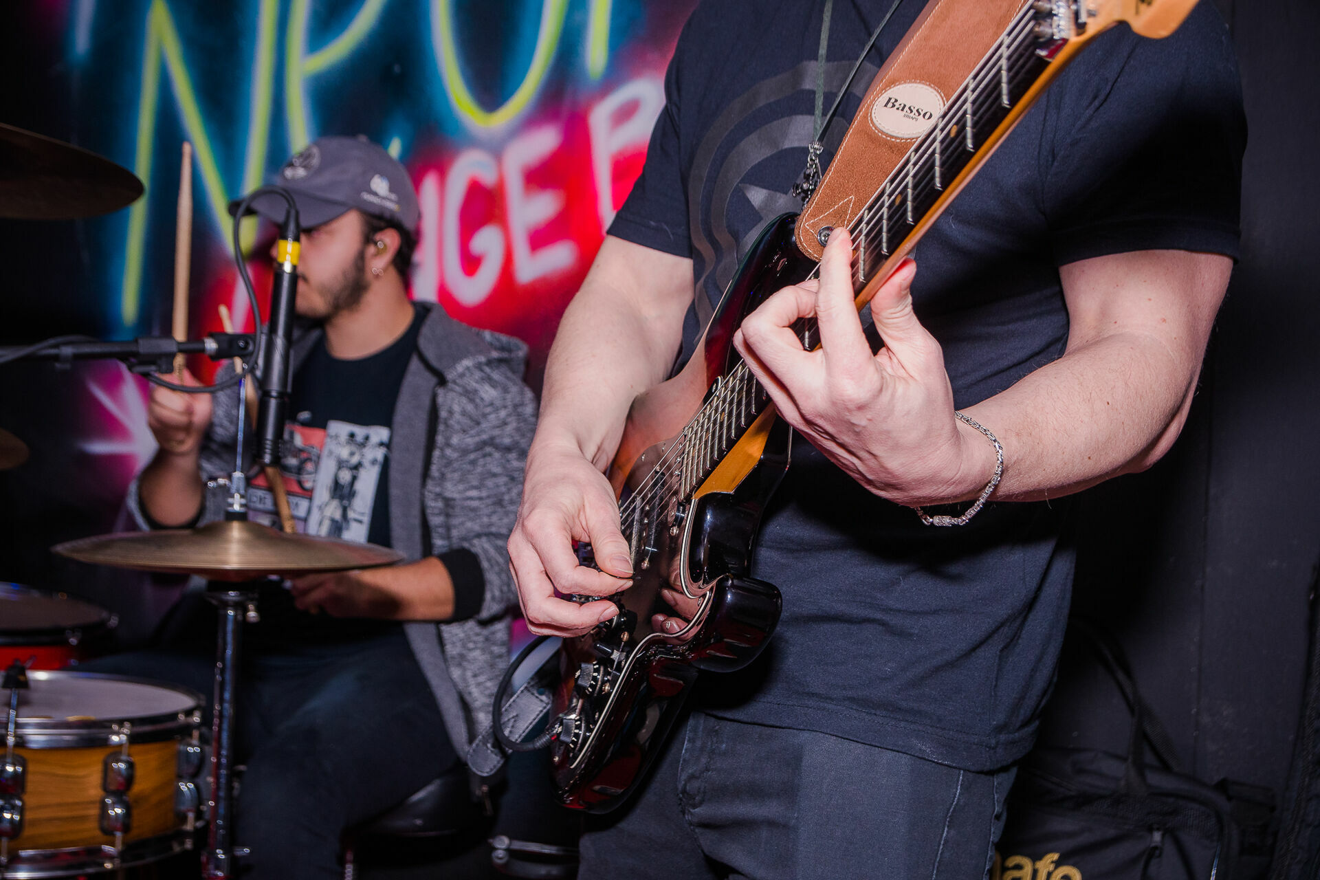Foto Show da Flavia Abalem - Neon Louge Foto Show da Flavia Abalem - Neon Louge - Imagem 5
