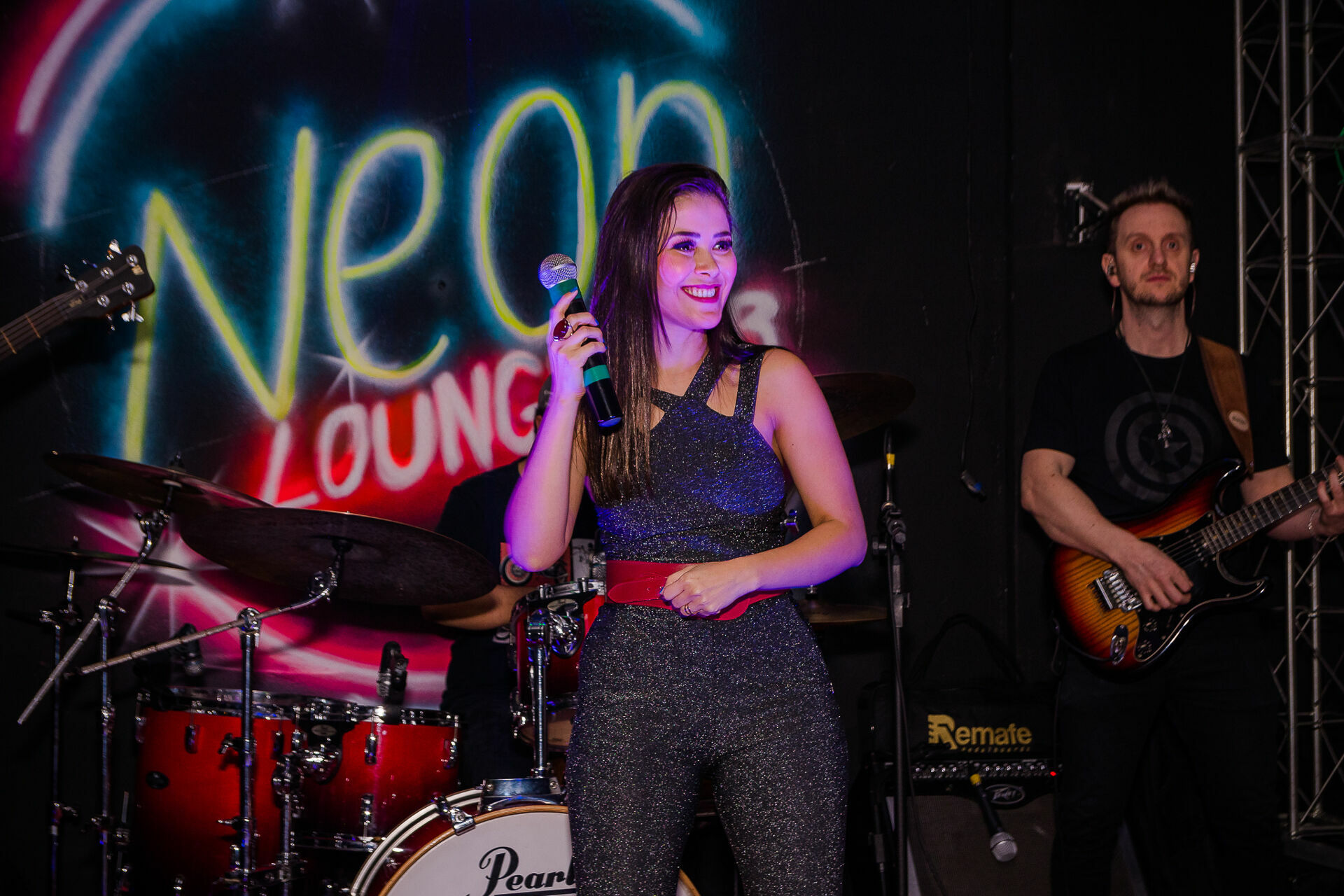 Foto Show da Flavia Abalem - Neon Louge Foto Show da Flavia Abalem - Neon Louge - Imagem 24
