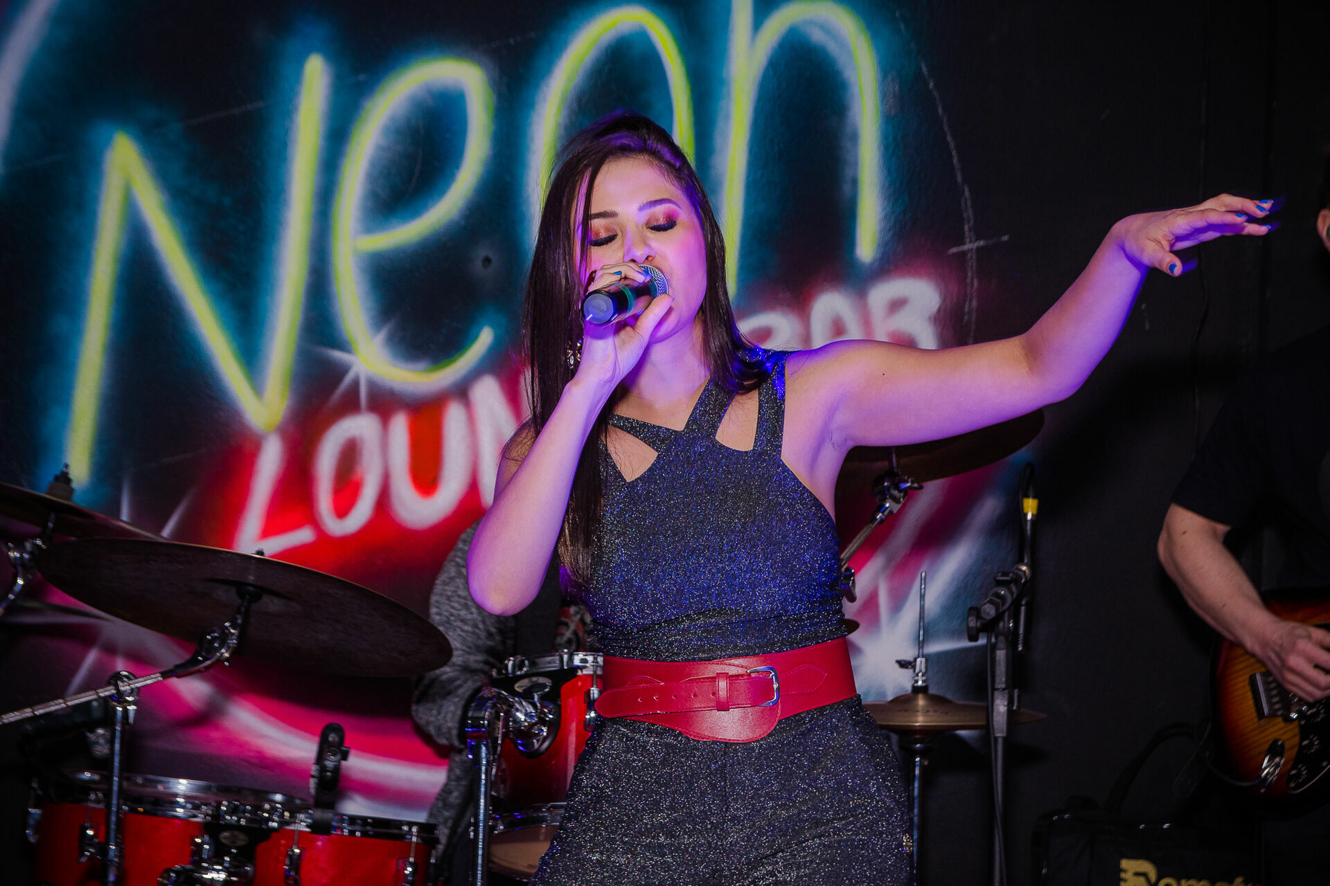 Foto Show da Flavia Abalem - Neon Louge Foto Show da Flavia Abalem - Neon Louge - Imagem 20