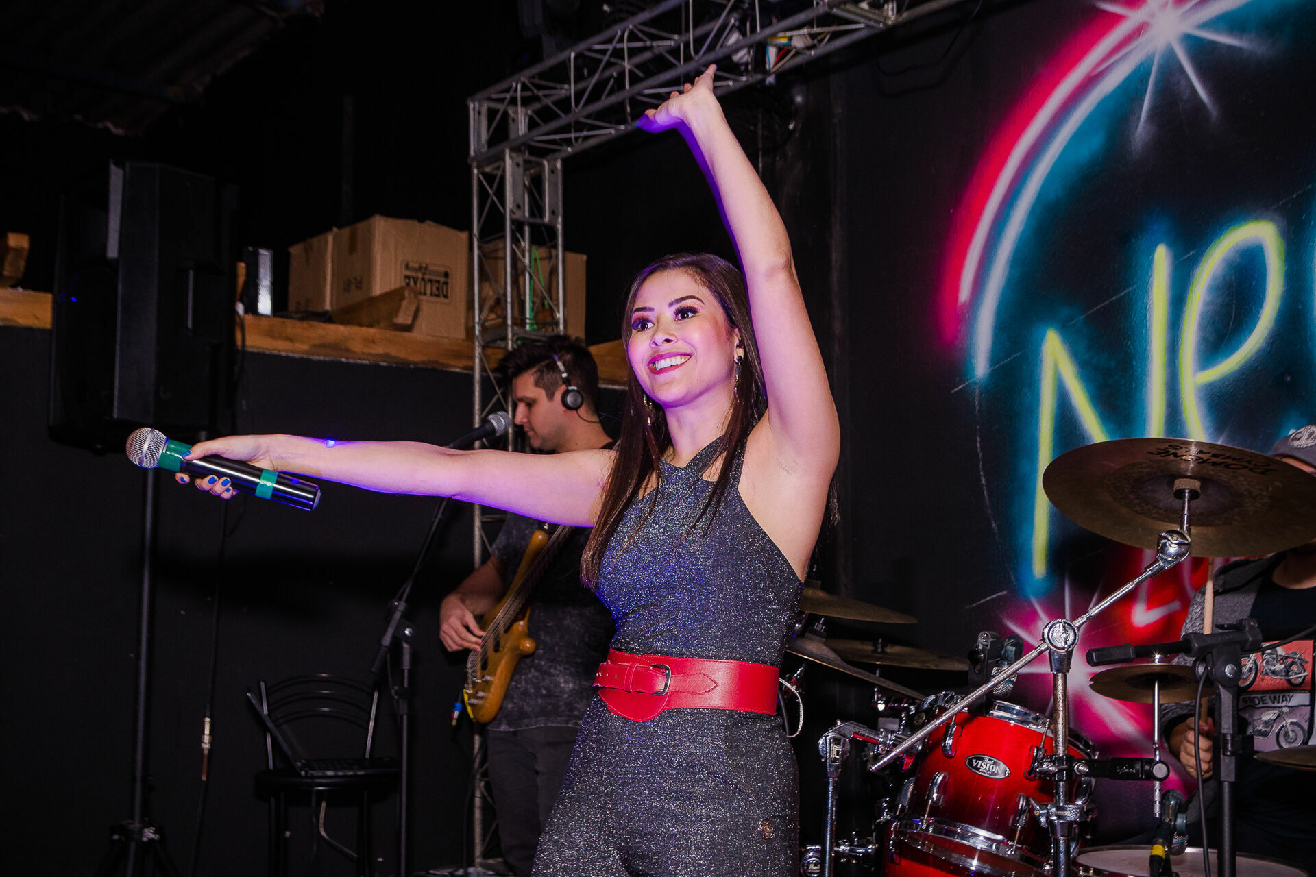 Foto Show da Flavia Abalem - Neon Louge Foto Show da Flavia Abalem - Neon Louge - Imagem 1