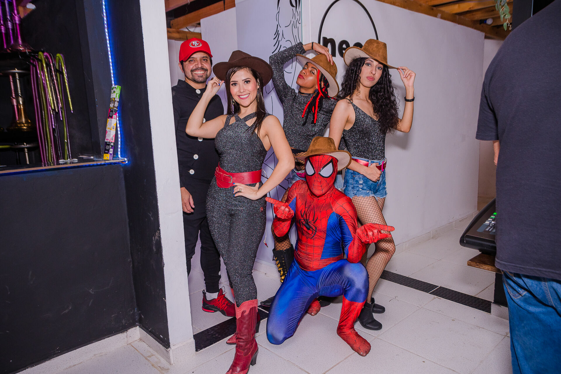 Foto Show da Flavia Abalem - Neon Louge Foto Show da Flavia Abalem - Neon Louge - Imagem 68