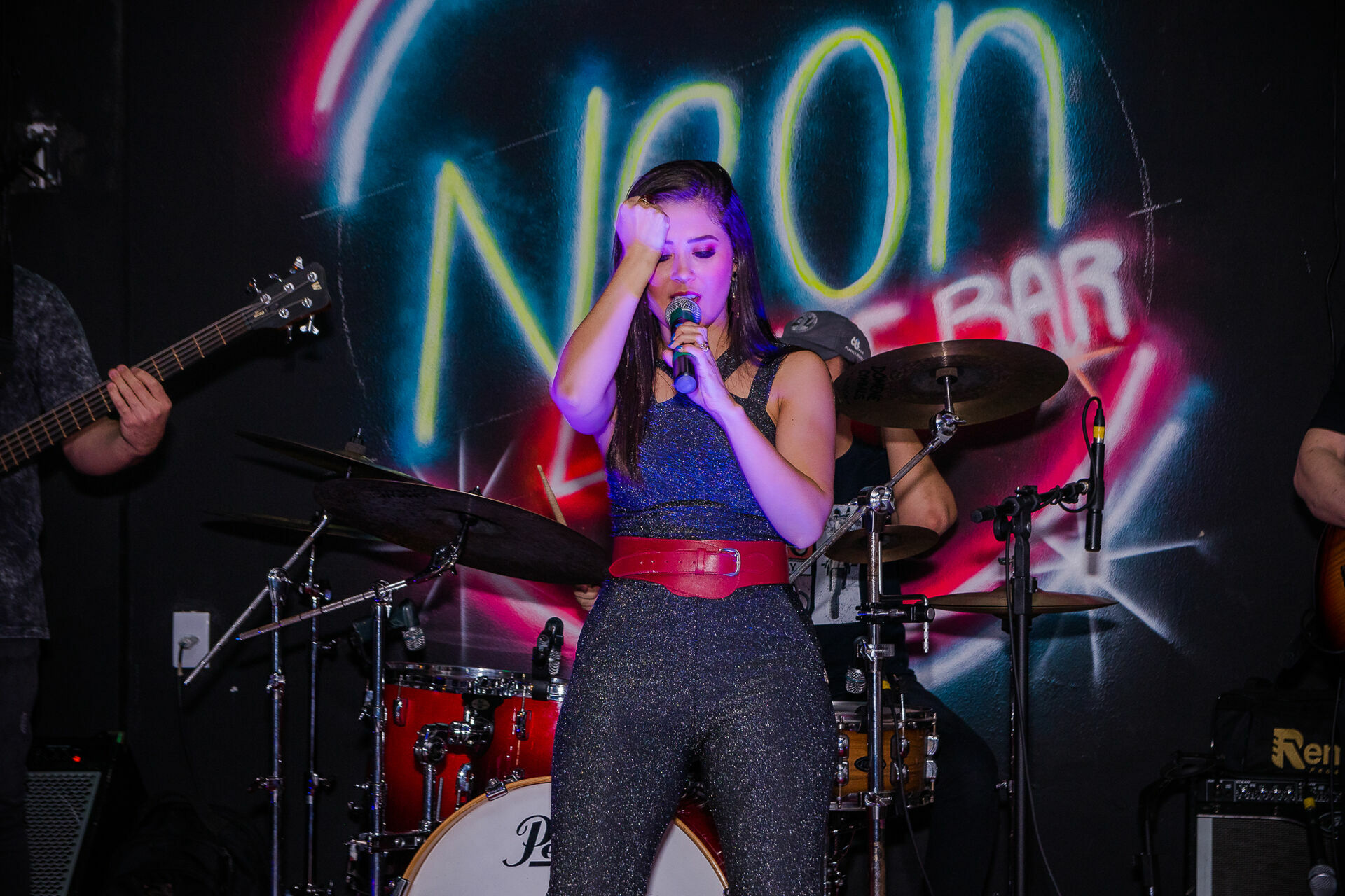 Foto Show da Flavia Abalem - Neon Louge Foto Show da Flavia Abalem - Neon Louge - Imagem 31