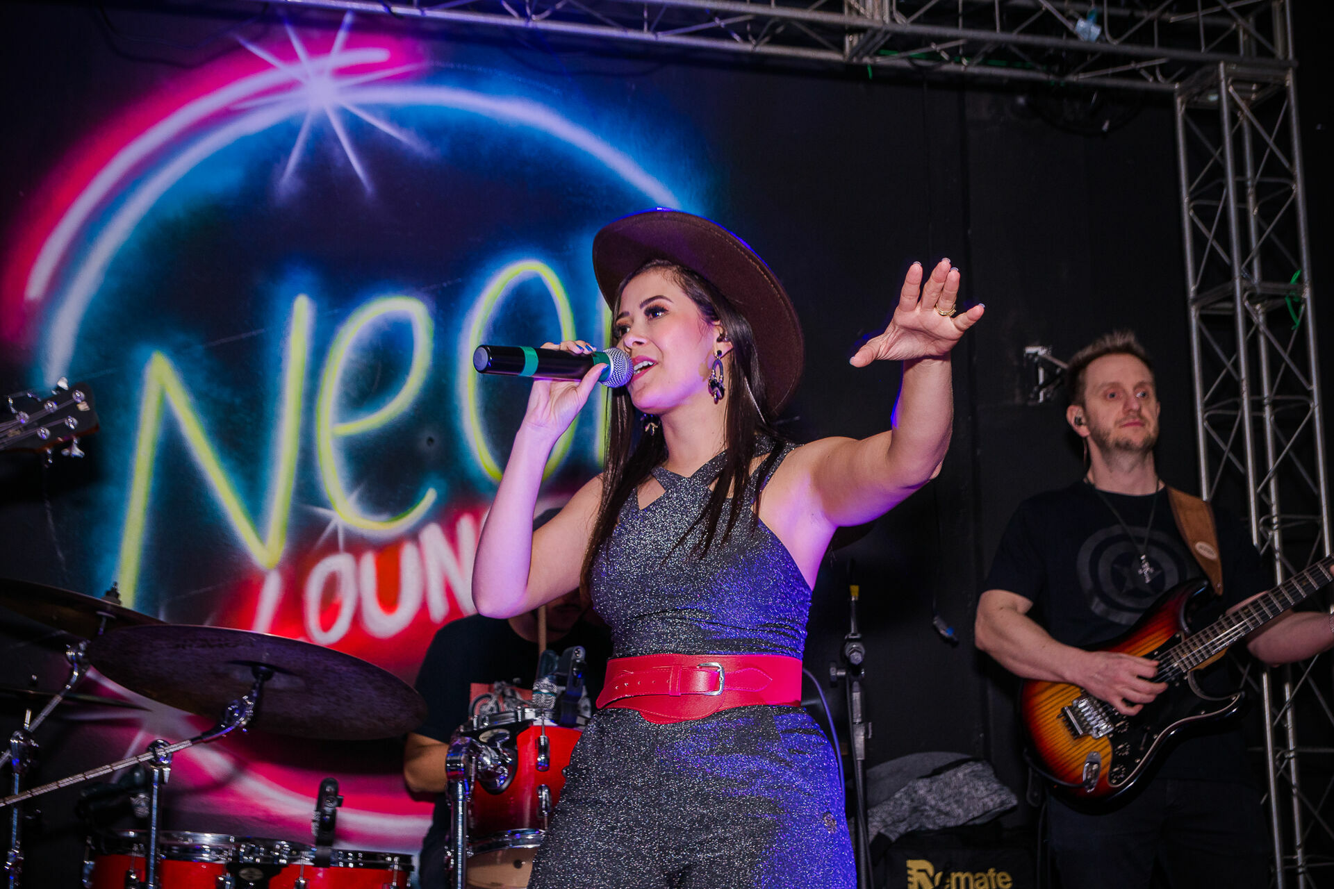 Foto Show da Flavia Abalem - Neon Louge Foto Show da Flavia Abalem - Neon Louge - Imagem 73
