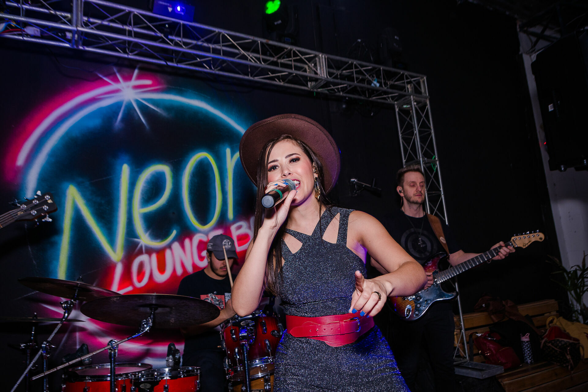 Foto Show da Flavia Abalem - Neon Louge Foto Show da Flavia Abalem - Neon Louge - Imagem 82