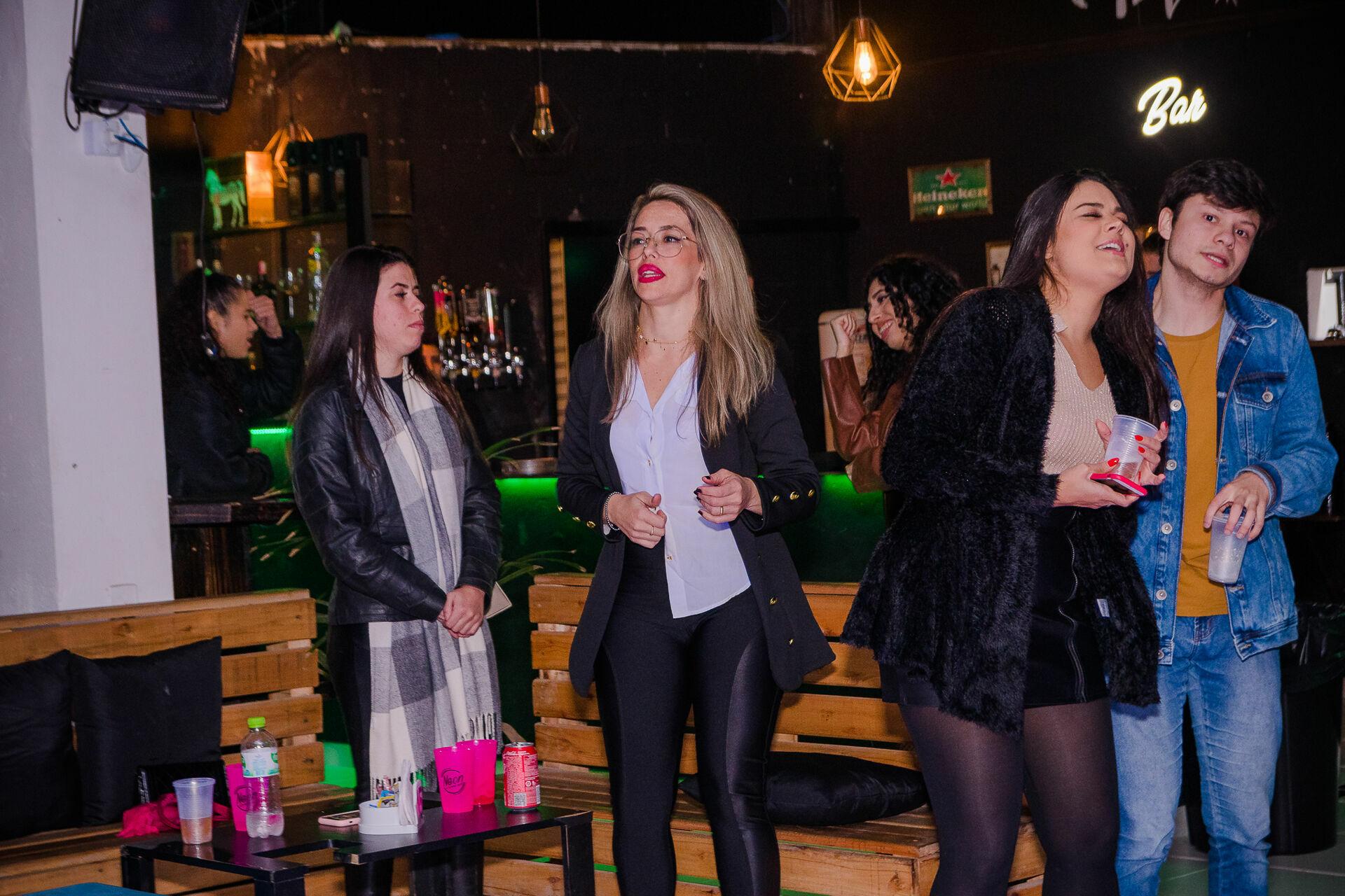 Foto Show da Flavia Abalem - Neon Louge Foto Show da Flavia Abalem - Neon Louge - Imagem 34