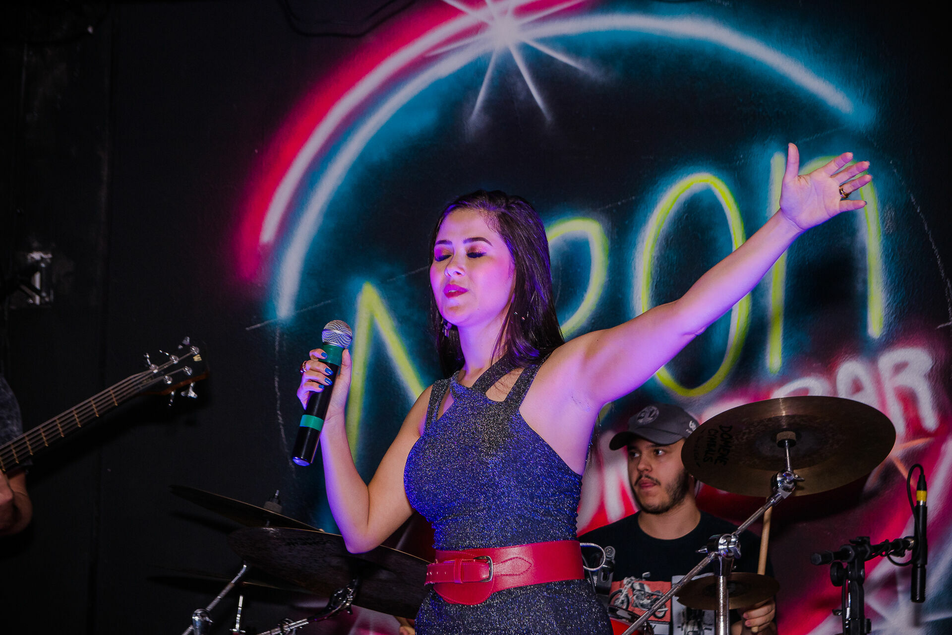 Foto Show da Flavia Abalem - Neon Louge Foto Show da Flavia Abalem - Neon Louge - Imagem 33