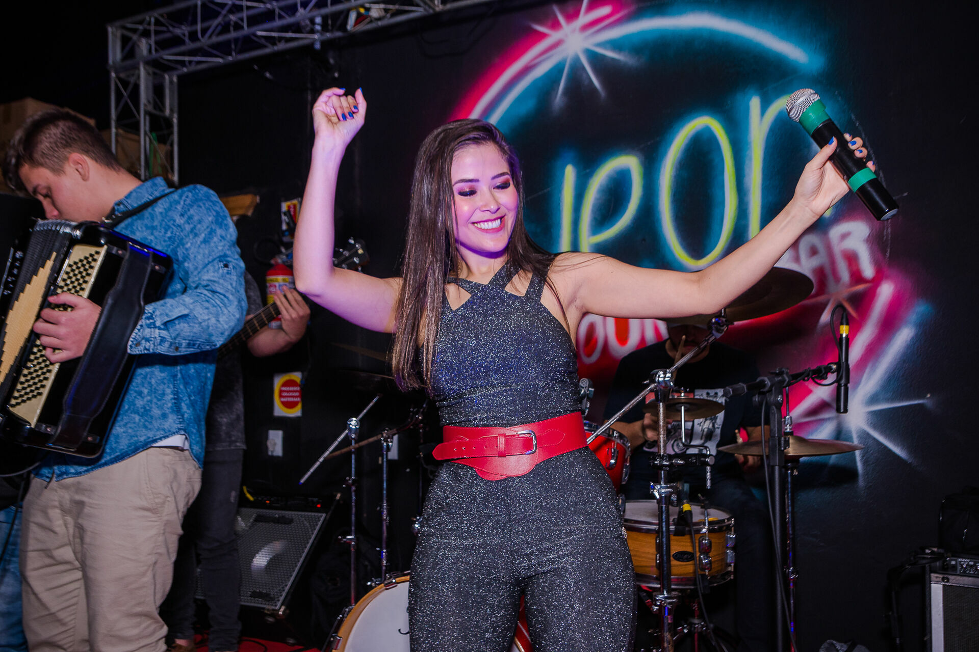 Foto Show da Flavia Abalem - Neon Louge Foto Show da Flavia Abalem - Neon Louge - Imagem 44