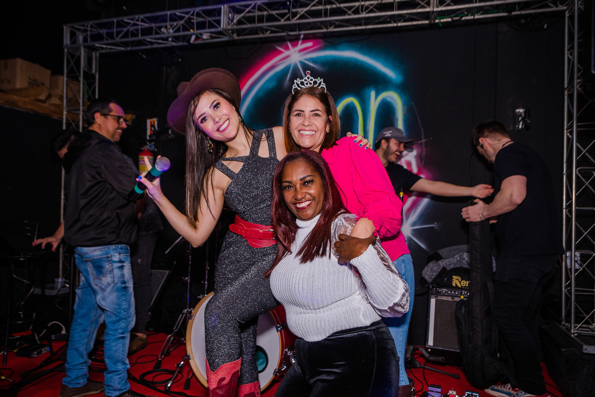 Foto Show da Flavia Abalem - Neon Louge Foto Show da Flavia Abalem - Neon Louge - Imagem 107